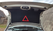 Обивка крышки багажника ворсовая со светоотражающим аварийным знаком на Лада Гранта fl седан