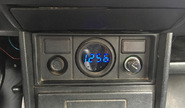 Часы электронные с термометром и вольтметром в переднюю панель на ВАЗ 2101-2107