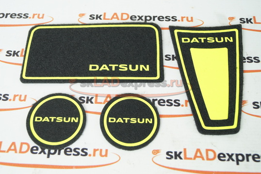 Коврики панели приборов Ворс с цветными надписями DATSUN на Датсун Он-До, Ми-До_1