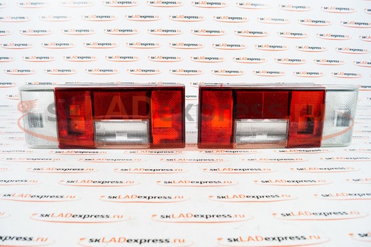 Корпуса задних фонарей с белым поворотником на ВАЗ 2108-21099, 2113, 2114_1