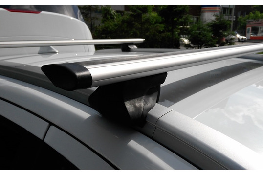 Багажник с аэродинамическими поперечинами на интегрированные рейлинги Лада Веста СВ, СВ Кросс_1