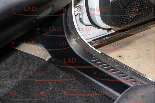 Комплект на ковролин передних и задних накладок на Рено Аркана с 2019 г.в._1