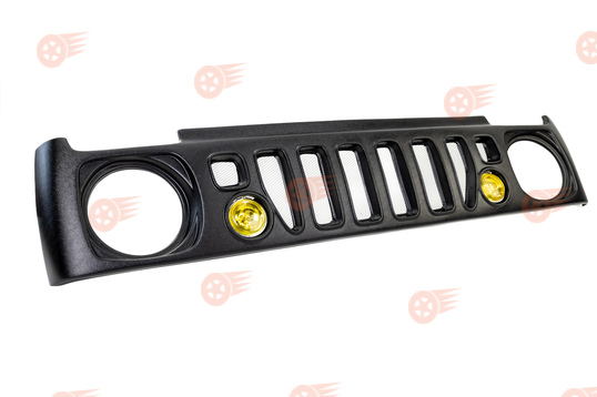 Решетка Маска с желтыми ДХО на Лада Нива 4х4_1