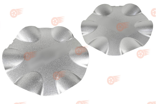 Комплект серебристых колпаков колесных дисков, 2 шт на Шевроле Нива_1