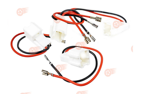 Комплект переходников-адаптеров разъемов динамиков, 4 шт на Лада Веста, Веста NG, Икс Рей_1